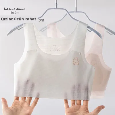 Qız tikişsiz mayka, nəfəs alan